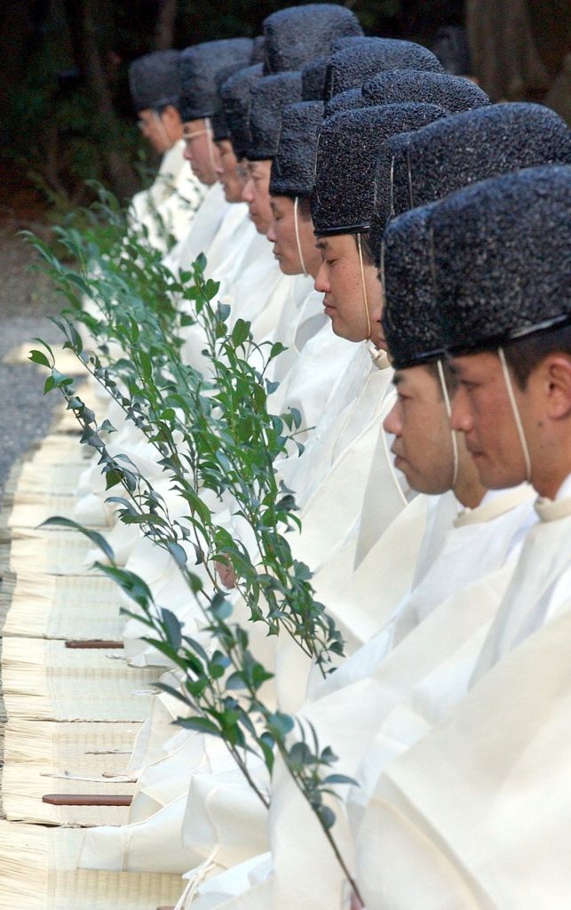 Image of Ise Priests performing a ritual in preperation for Shikinen Sengu